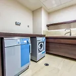 克拉科夫机场希尔顿花园酒店 4*