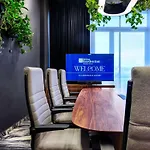 克拉科夫机场希尔顿花园酒店