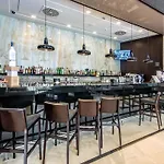 酒店 克拉科夫机场希尔顿花园酒店 4*