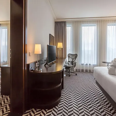 Hotel Hilton Garden Airport Krakau