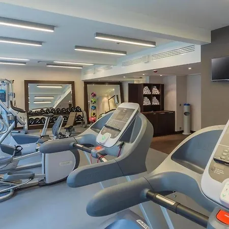 Hilton Garden Airport Hotel