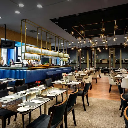 Готель Hilton Garden Airport Краків