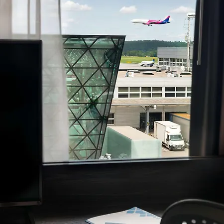 Szálloda Hilton Garden Airport