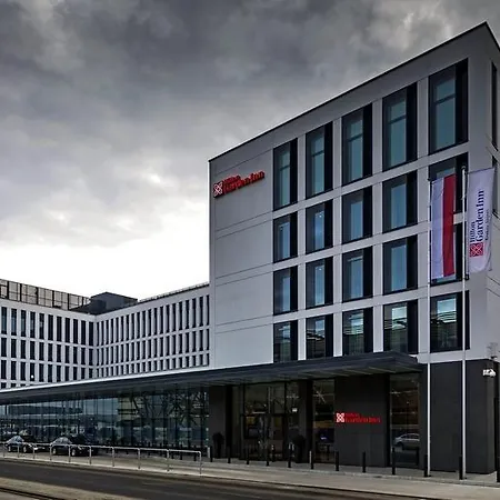 Hilton Garden Airport Готель 4*