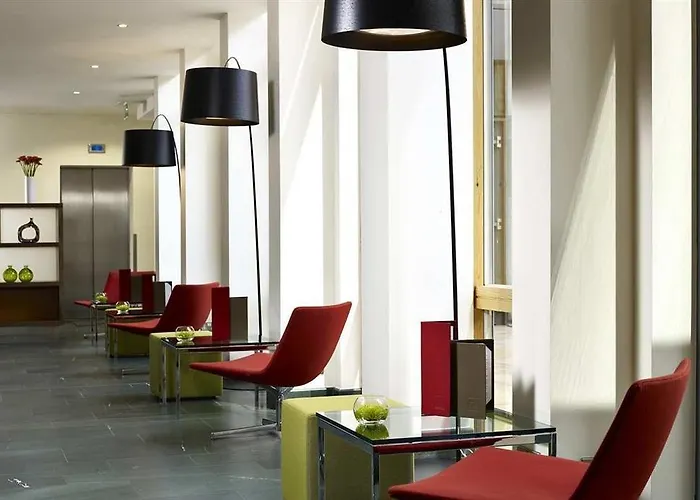 Hilton Garden Airport 4*