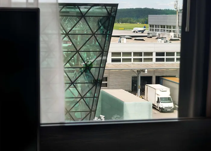 Hotel Hilton Garden Airport