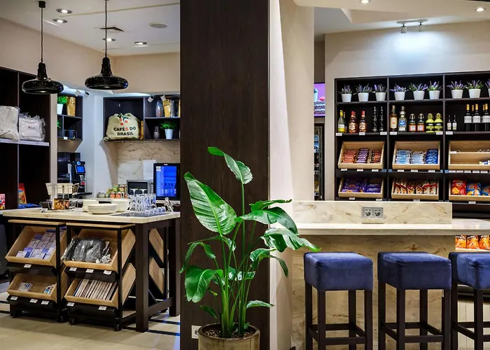 Hilton Garden Airport