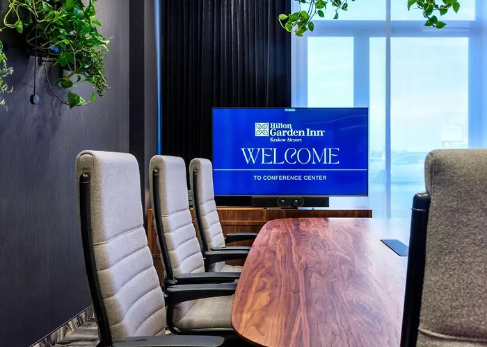 Hilton Garden Airport