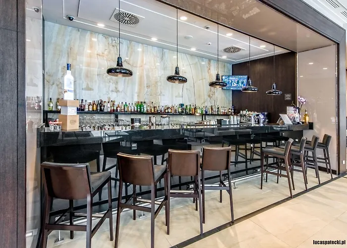 Hotel Hilton Garden Airport 4*