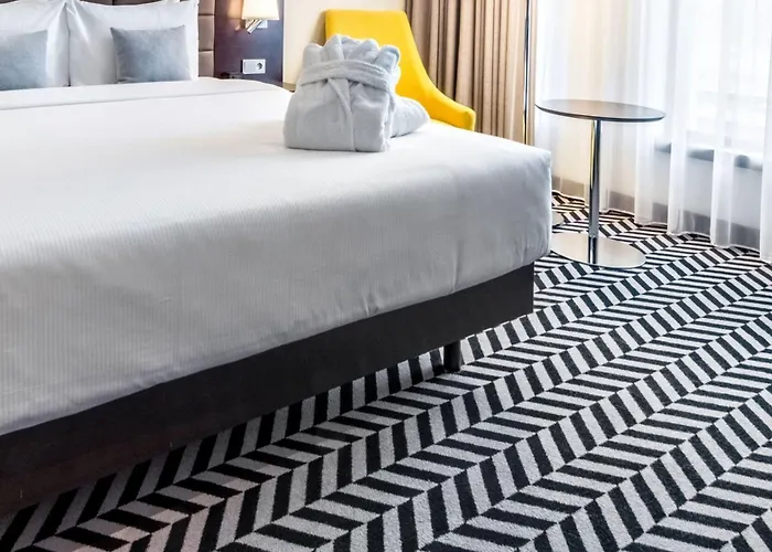 Hotel Hilton Garden Airport