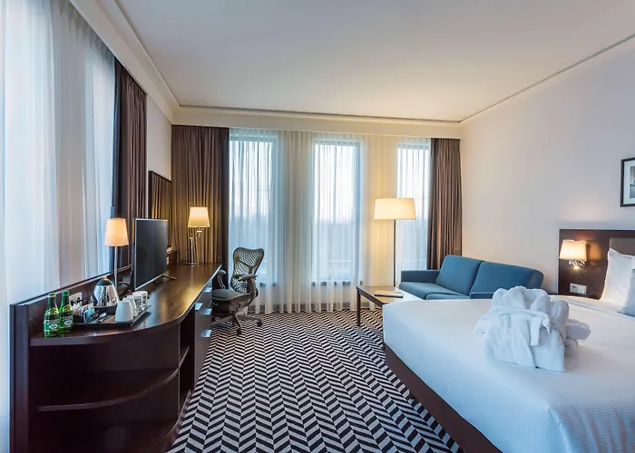 Hilton Garden Airport Hotel