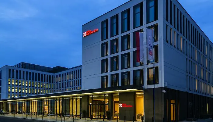 Hotel Hilton Garden Airport