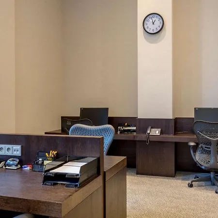 Hilton Garden Airport Ξενοδοχείο 4*
