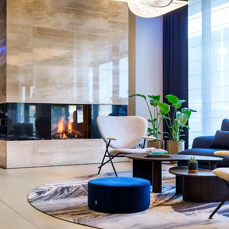 Hilton Garden Airport Hotel