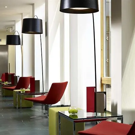 Hilton Garden Airport 4*