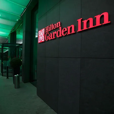 Hilton Garden Airport 4*