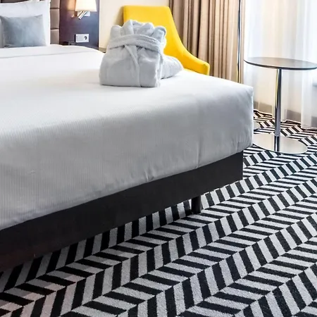 Hotel Hilton Garden Airport